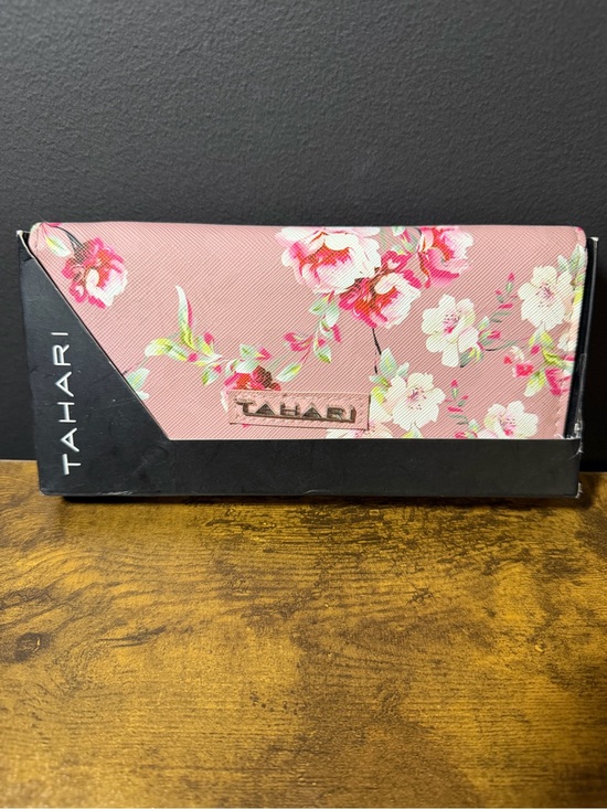 Tahari Handbags - Tahari Vegan Wallet. NWT